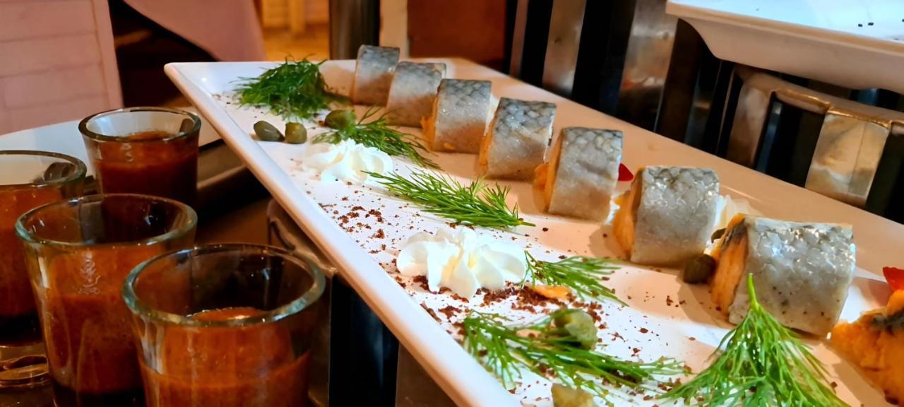 Retac Qunay Dahab Resort & Spa Luaran gambar Smoked Atlantic mackerel