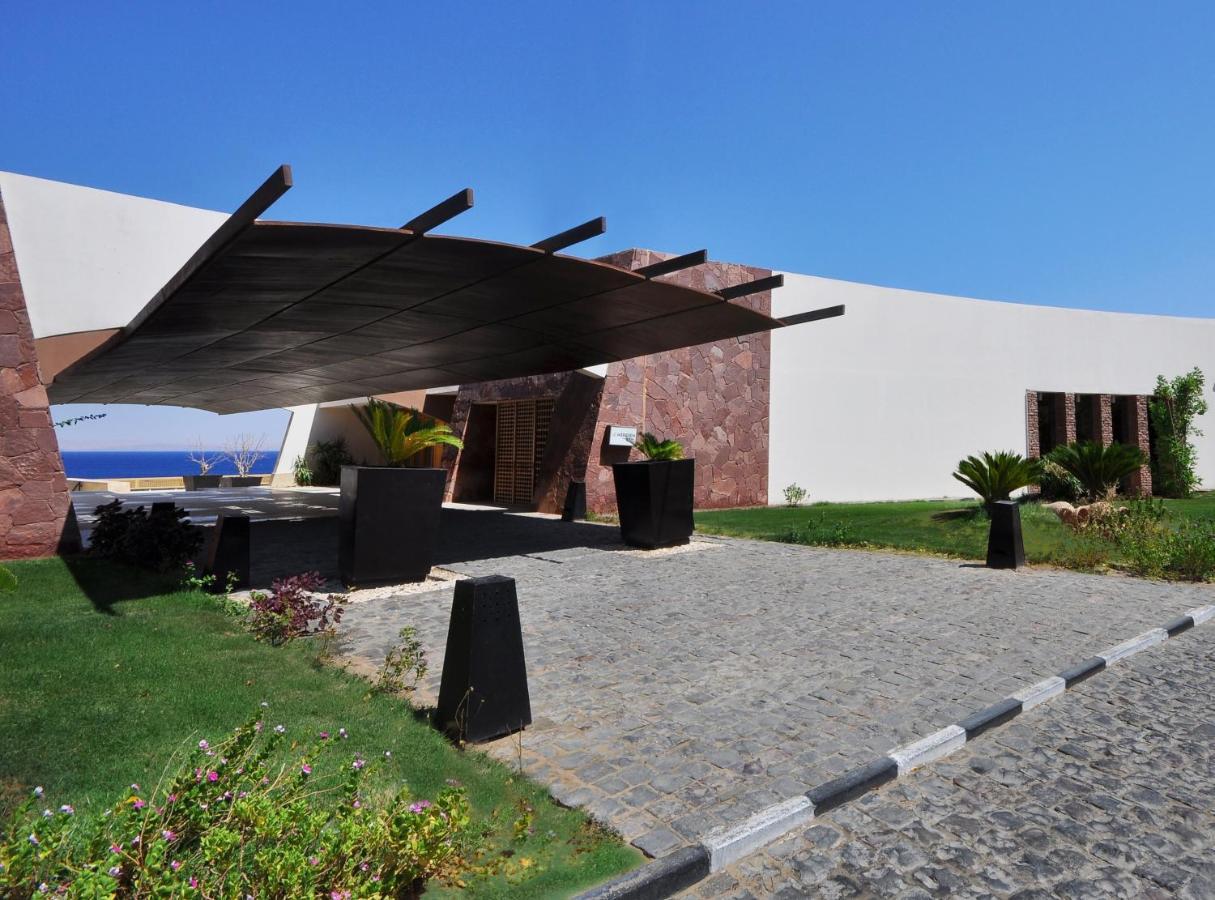 Retac Qunay Dahab Resort & Spa Luaran gambar Entrance to the hotel